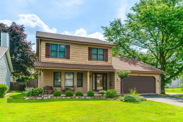 $400,000 | 619 North California Avenue, Mundelein, IL 60060