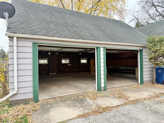 a view of an entrance to house