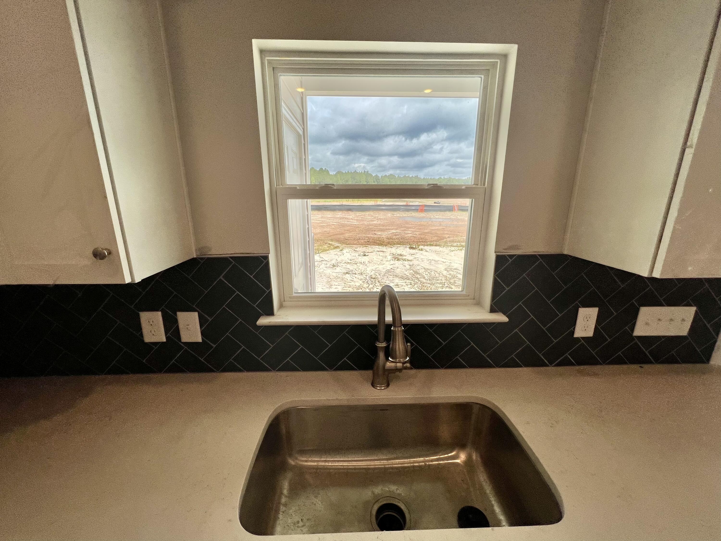 232 Swallowtail Lane Goose Creek, SC 29445 - Photo 11 of 21 ACDADFCF-C374-48C7-AA7F-DCBDB55FBBCC