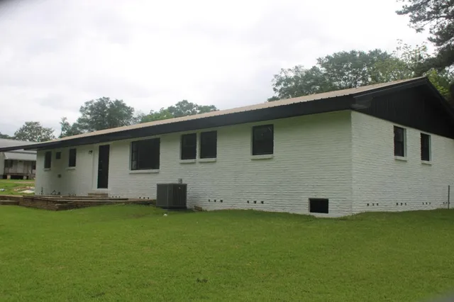 $135,000 | 202 Amite Street, Osyka, MS 39657