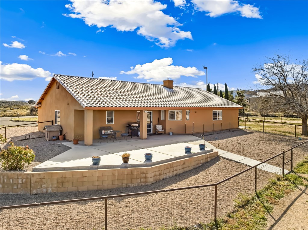 2205 East Cactus Wren Road Kingman, AZ 86409 - Photo 3 of 68 Patio