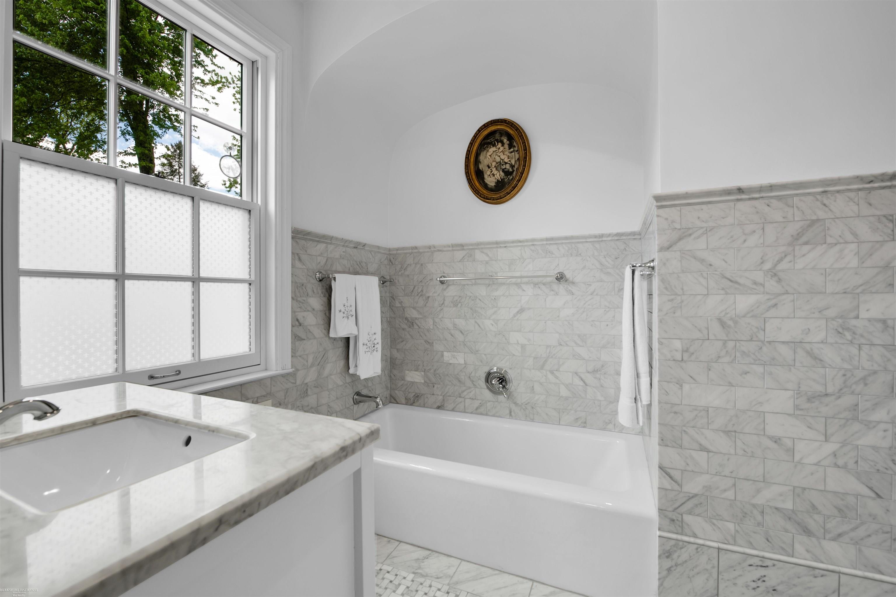 175 Merriweather Road Grosse Pointe Farms, MI 48236 - Photo 22 of 74