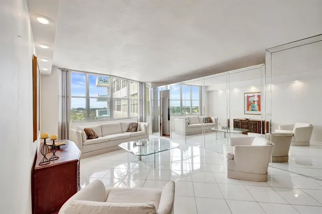 $410,000 | 7441 Wayne Avenue, Unit 10C, Miami Beach, FL 33141