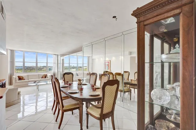 $410,000 | 7441 Wayne Avenue, Unit 10C, Miami Beach, FL 33141