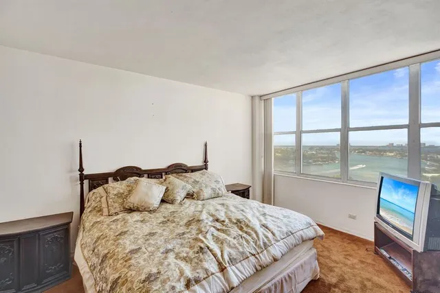 $410,000 | 7441 Wayne Avenue, Unit 10C, Miami Beach, FL 33141