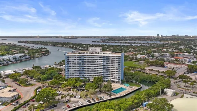 $410,000 | 7441 Wayne Avenue, Unit 10C, Miami Beach, FL 33141