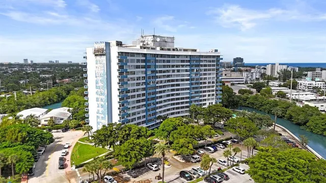 $410,000 | 7441 Wayne Avenue, Unit 10C, Miami Beach, FL 33141