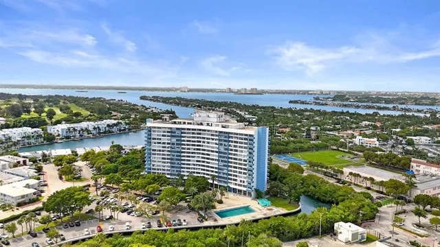 $410,000 | 7441 Wayne Avenue, Unit 10C, Miami Beach, FL 33141