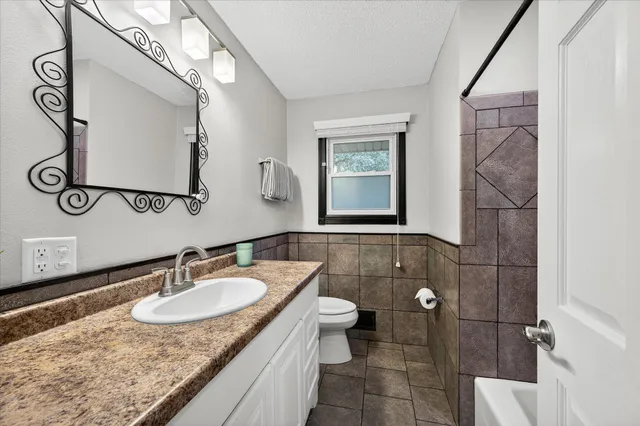 $389,900 | 11308 Kentucky Avenue North, Champlin, MN 55316