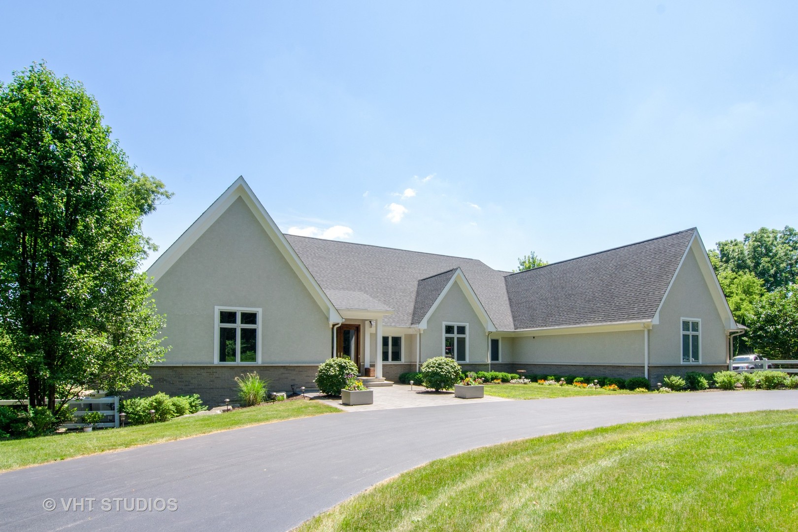 3308 Oak Ridge Road Crystal Lake, IL 60012 - Photo 1 of 31