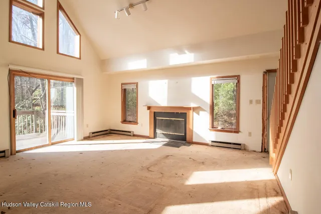 $428,998 | 140 Stillerberg Strada, Kerhonkson, NY 12446