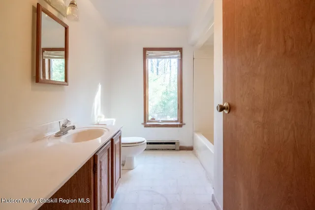 $428,998 | 140 Stillerberg Strada, Kerhonkson, NY 12446