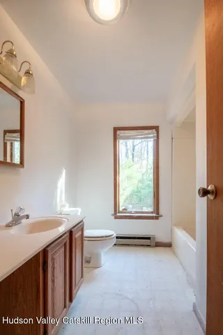 $428,998 | 140 Stillerberg Strada, Kerhonkson, NY 12446