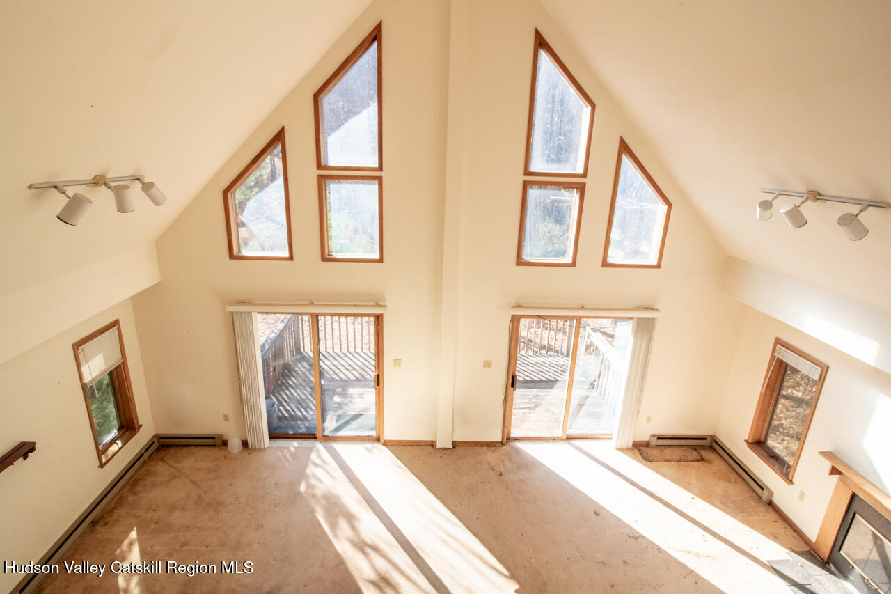 140 Stillerberg Strada Kerhonkson, NY 12446 - Photo 28 of 34 a view of an entryway