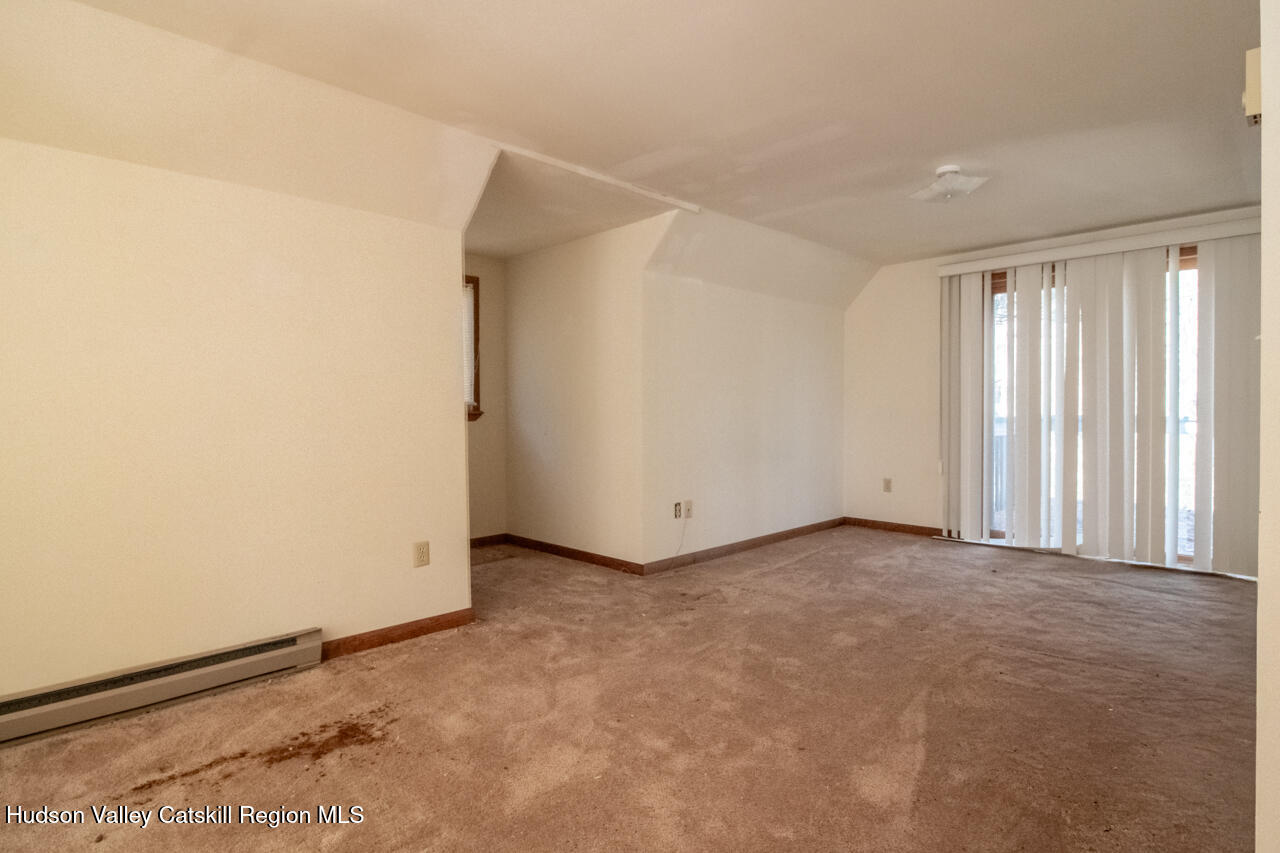 140 Stillerberg Strada Kerhonkson, NY 12446 - Photo 29 of 34 an empty room with windows