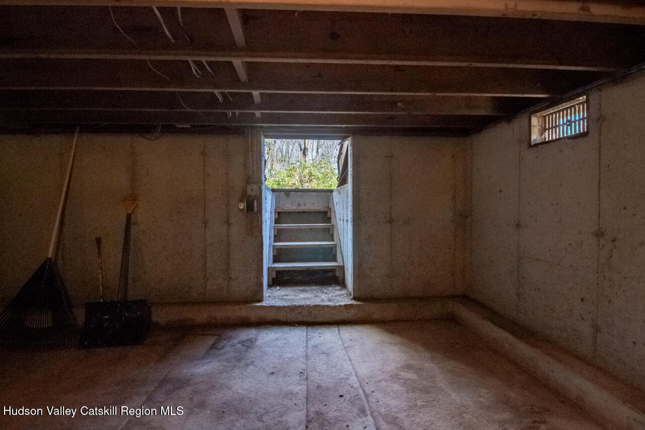 140 Stillerberg Strada Kerhonkson, NY 12446 - Photo 32 of 34 a view of a closet