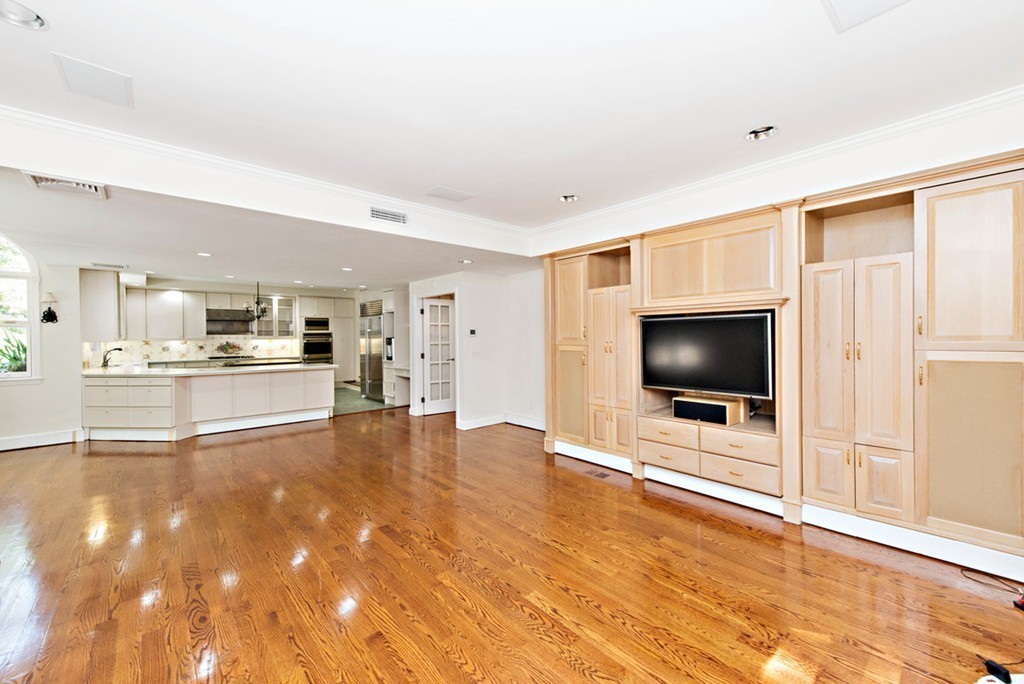 142 Neshobe Road Newton, MA 02468 - Photo 18 of 29 a view of a livingroom with kitchen and dining space