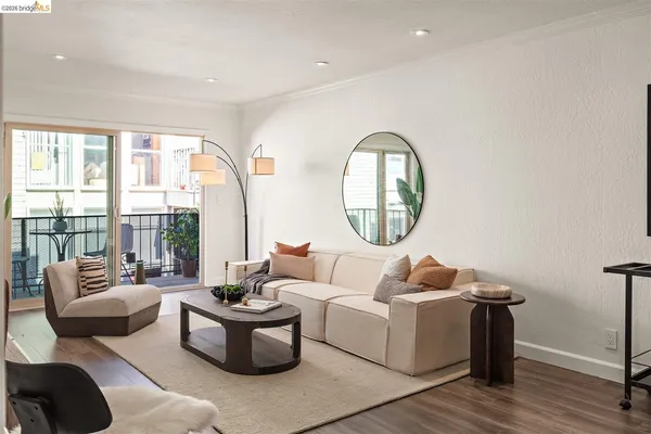 $325,000 | 567 Oakland Avenue, Unit 206, Oakland, CA 94611