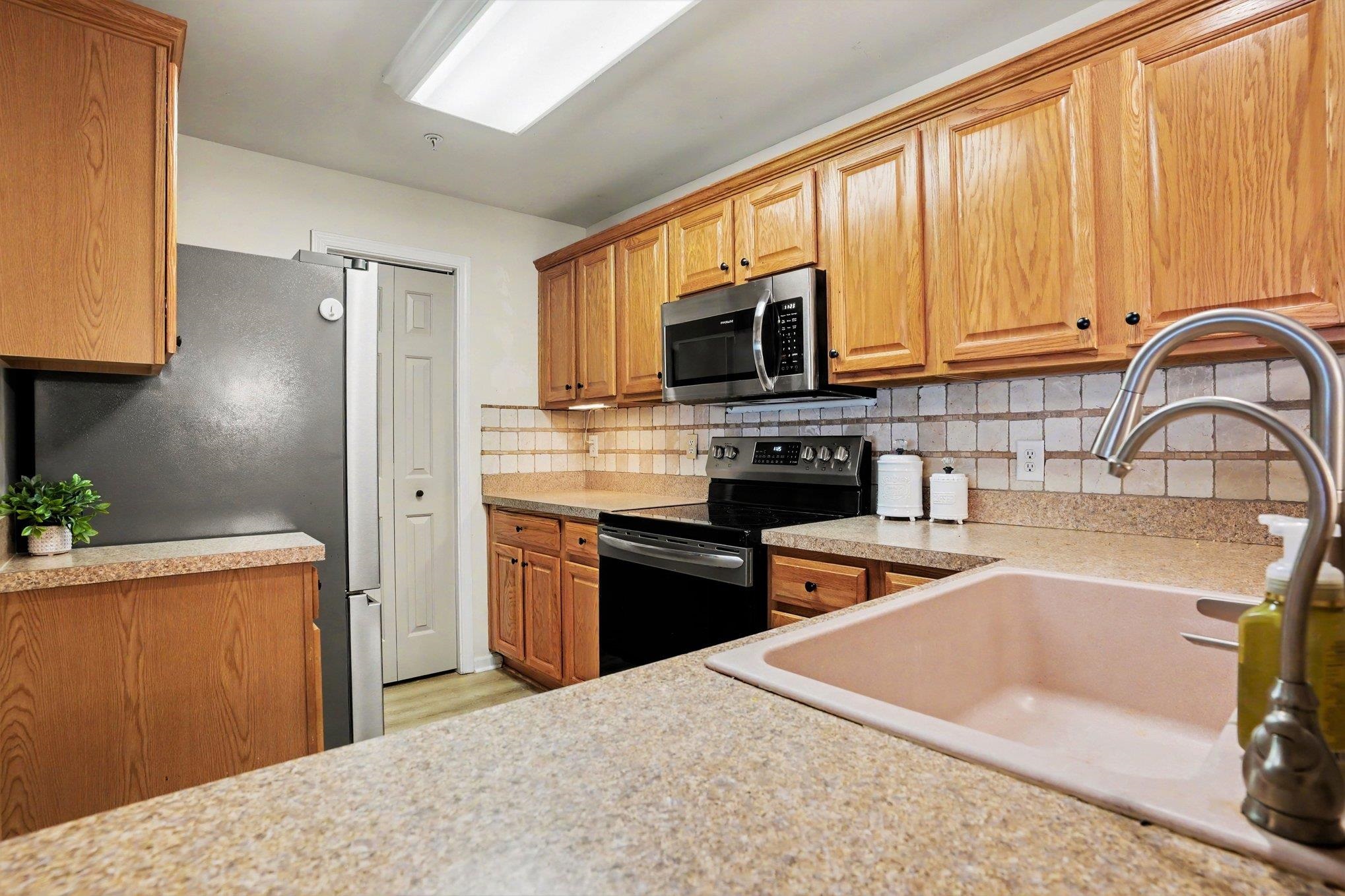 131 Veranda Way, Unit 2B Murrells Inlet, SC 29576 - Photo 11 of 28 Gallery Image 11