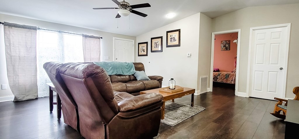 108 Windsong Road Sweetwater, TN 37874 - Photo 12 of 38 Gallery Image 12
