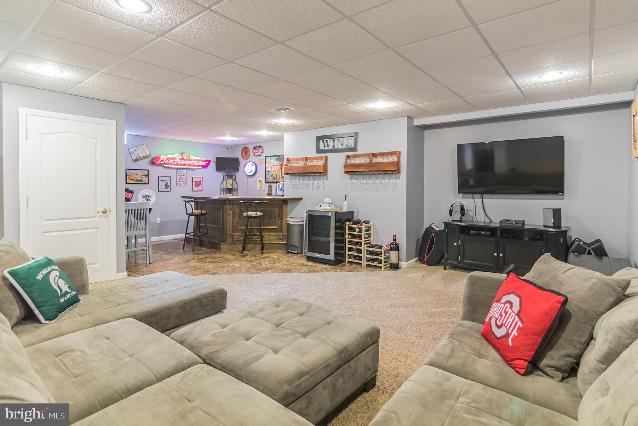 7 Laburnum Close Cookstown, NJ 08511 - Photo 36 of 48 Entertainers paradise!
