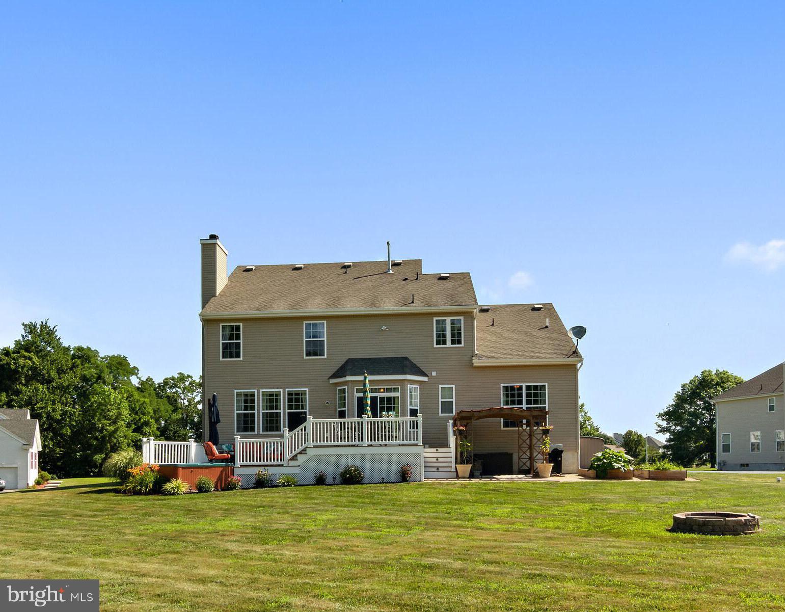 7 Laburnum Close Cookstown, NJ 08511 - Photo 47 of 48 Room for all your needs