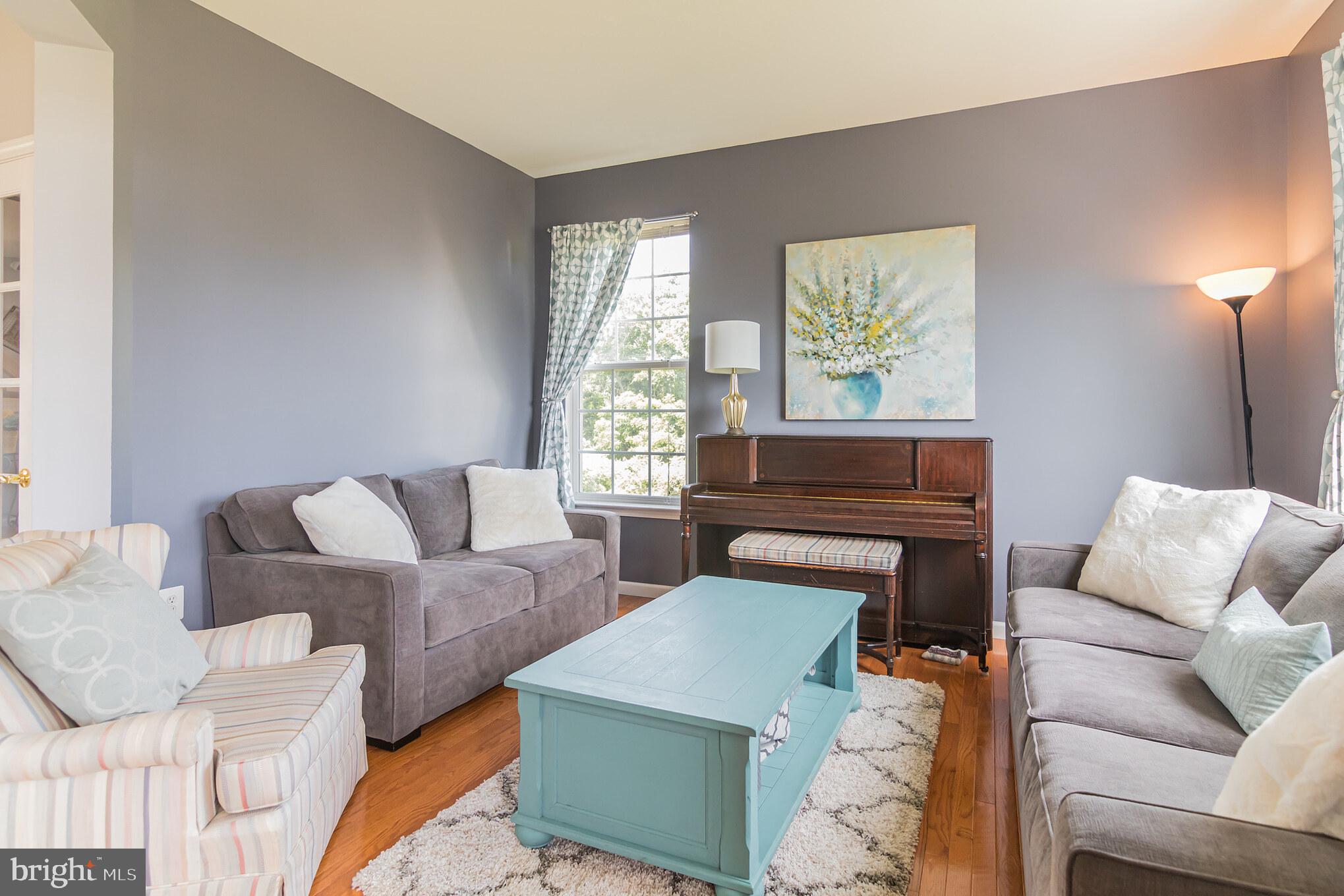 7 Laburnum Close Cookstown, NJ 08511 - Photo 7 of 48 Living Room
