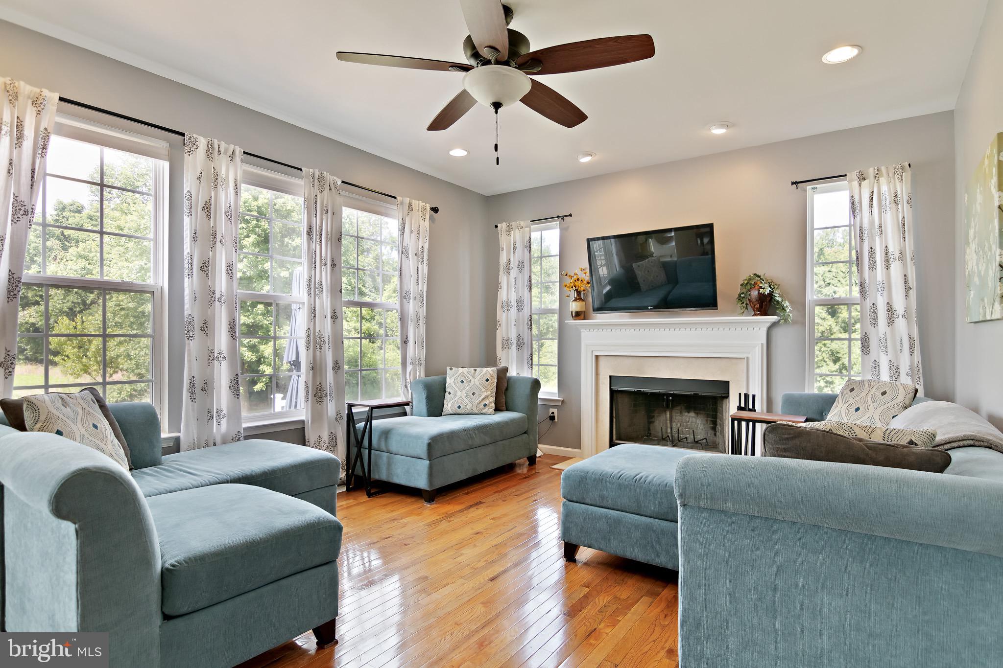 7 Laburnum Close Cookstown, NJ 08511 - Photo 10 of 48 Family Room