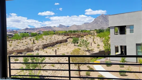 $2,745 | 11593 Cedar Shore Avenue, Las Vegas, NV 89138