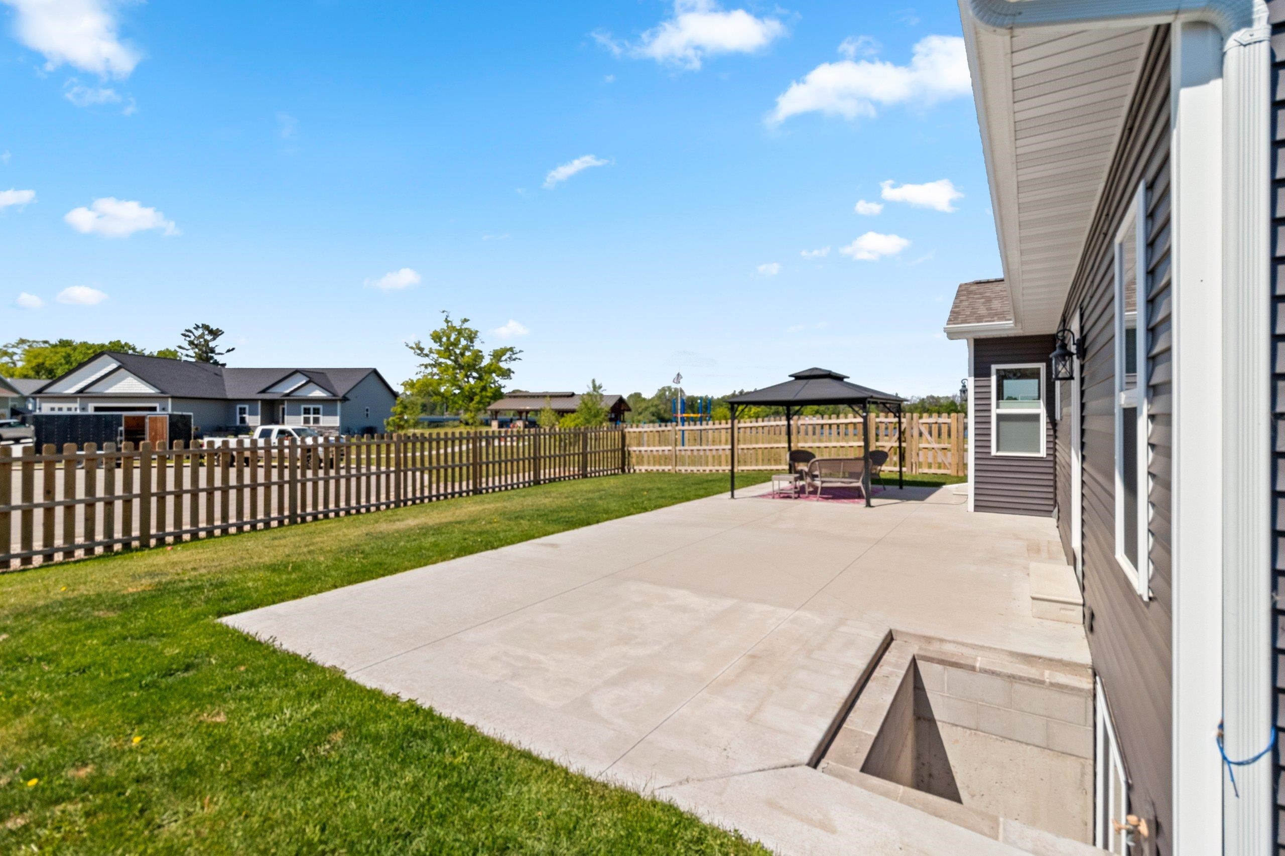 606 West 3rd Street Shawano, WI 54166 - Photo 6 of 62