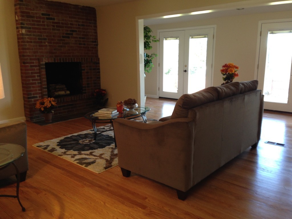 33 Hillside Road Montague, MA 01351 - Photo 4 of 28