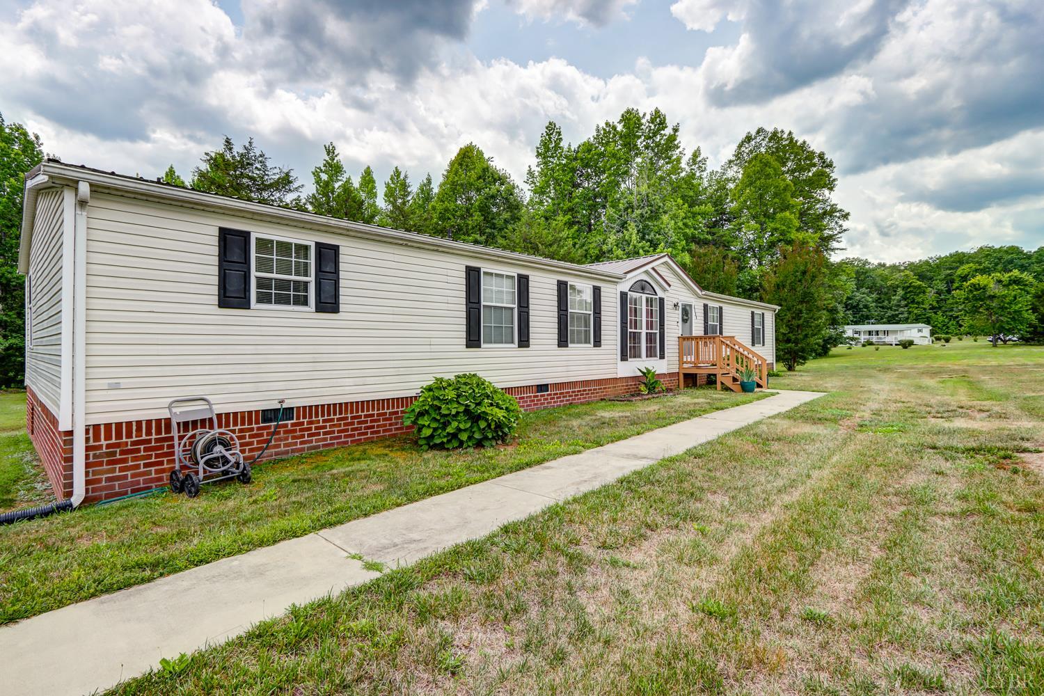 5648 Moons Road Long Island, VA 24569 - Photo 6 of 43