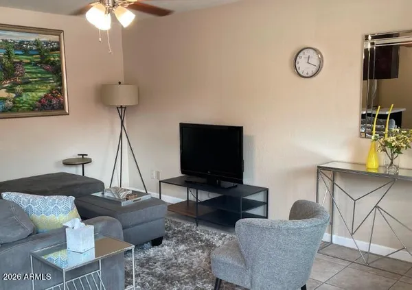 $2,100 | 510 West University Drive, Unit 117, Tempe, AZ 85281