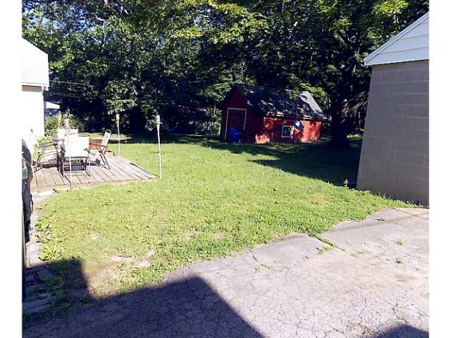 342 Britton Road Greece, NY 14616 - Photo 3 of 20 Yard/Garden