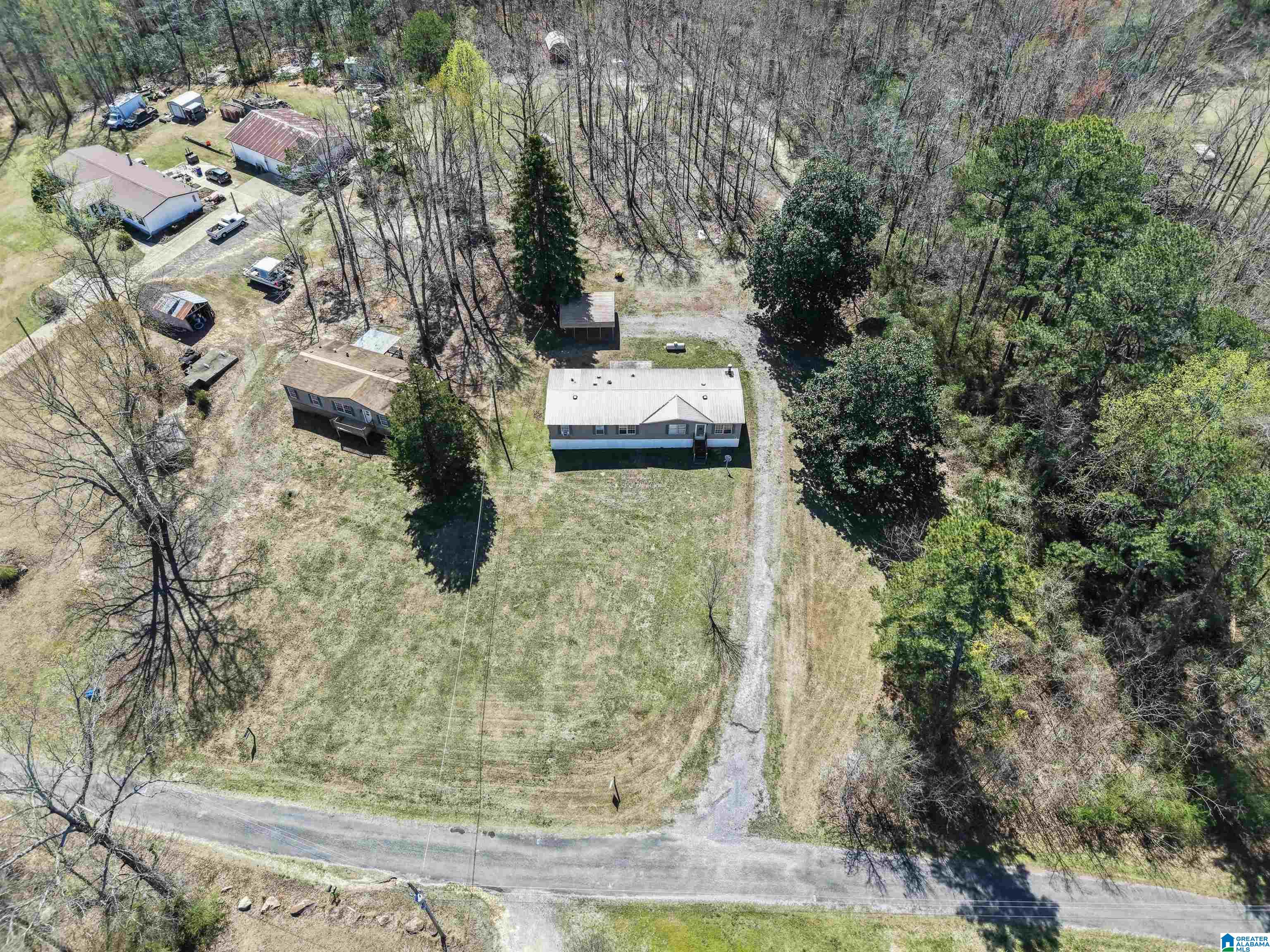 990 Loil Abbott Road Hayden, AL 35079 - Photo 4 of 26