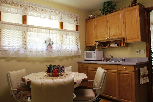 2337 11th Avenue Riverside, IL 60546 - Photo 3 of 12