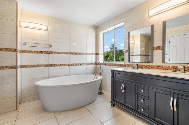 $5,600 | 1325 Camellia Circle, Weston, FL 33326