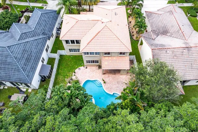 $5,600 | 1325 Camellia Circle, Weston, FL 33326