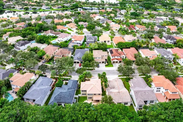 $5,600 | 1325 Camellia Circle, Weston, FL 33326