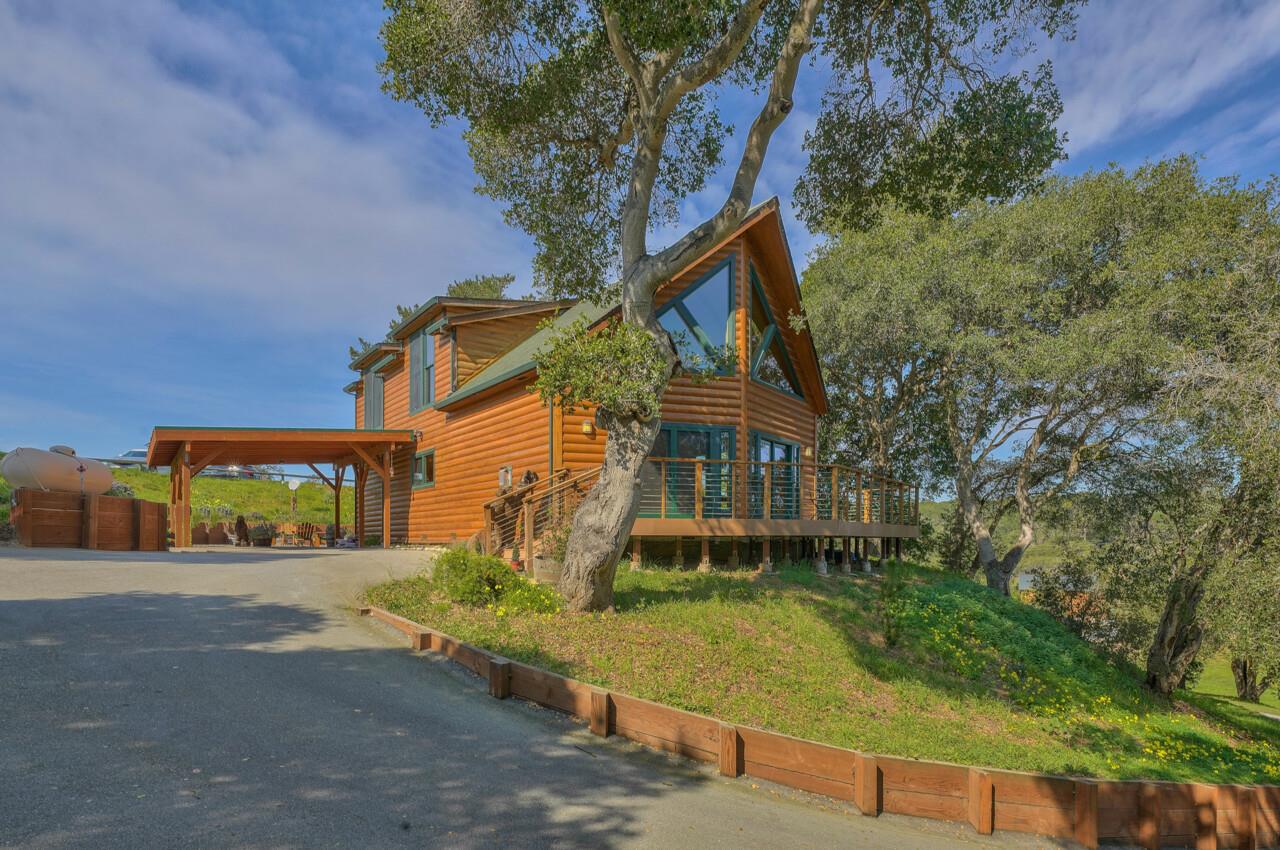 8765 Dyer Road Salinas, CA 93907 - Photo 1 of 42 Gallery Image 1