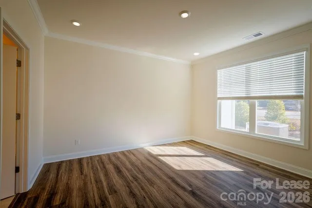 $2,350 | 4160 Steel Way, Sherrills Ford, NC 28673