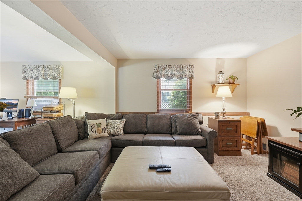 3 Barrows Road Worcester, MA 01609 - Photo 7 of 40