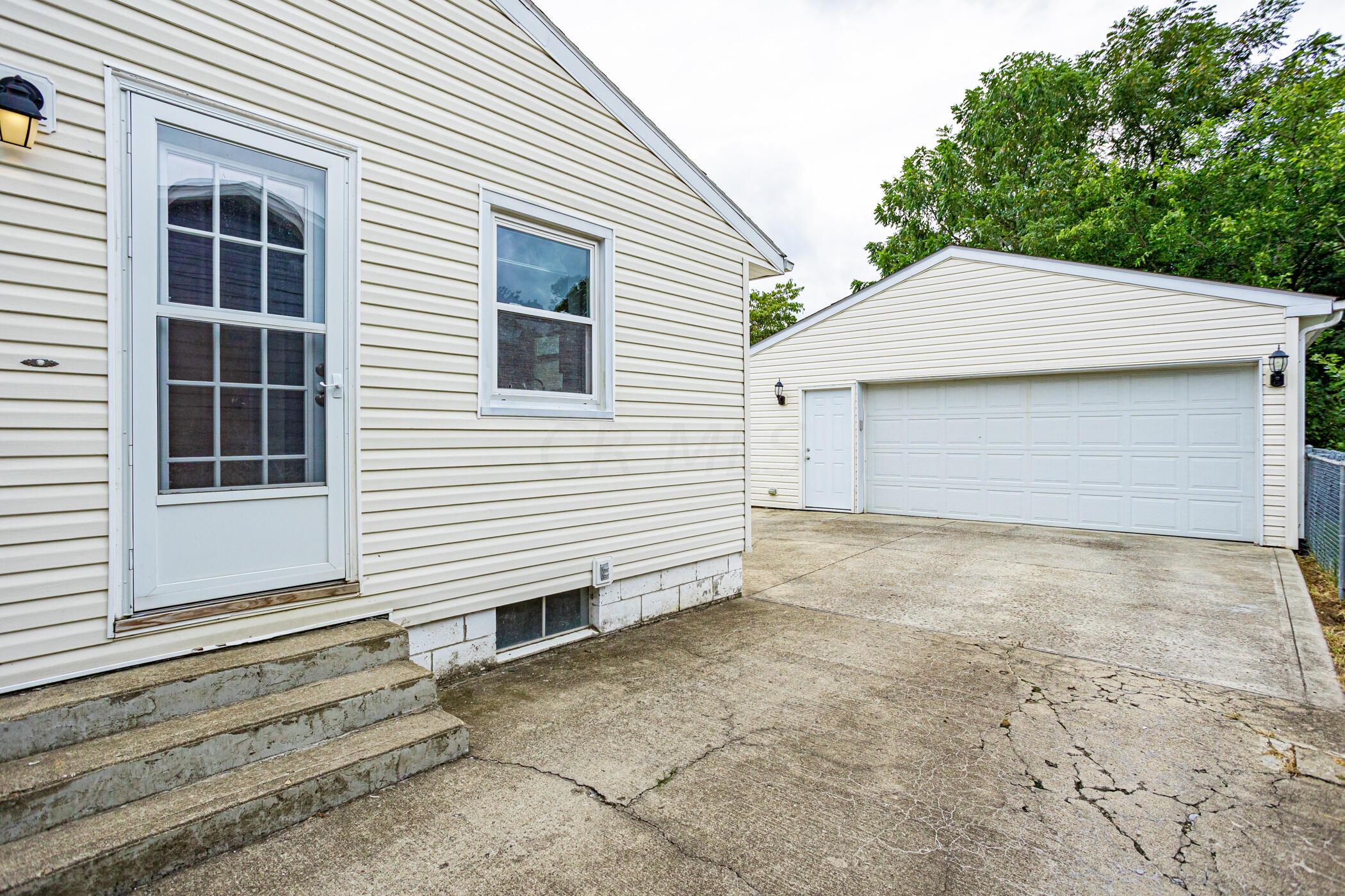 328 Spring Street Lancaster, OH 43130 - Photo 22 of 30 Gallery Image 22