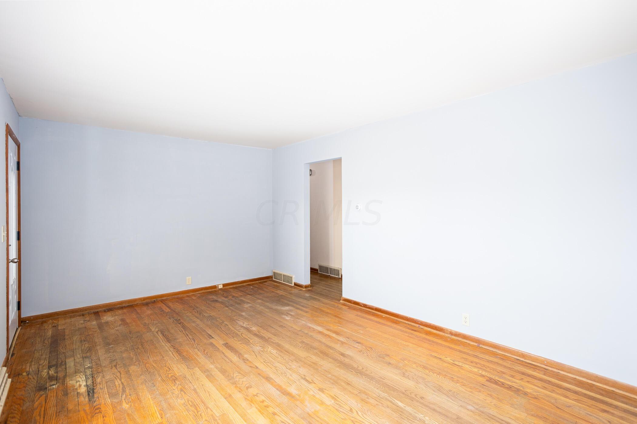 328 Spring Street Lancaster, OH 43130 - Photo 7 of 30 Gallery Image 7