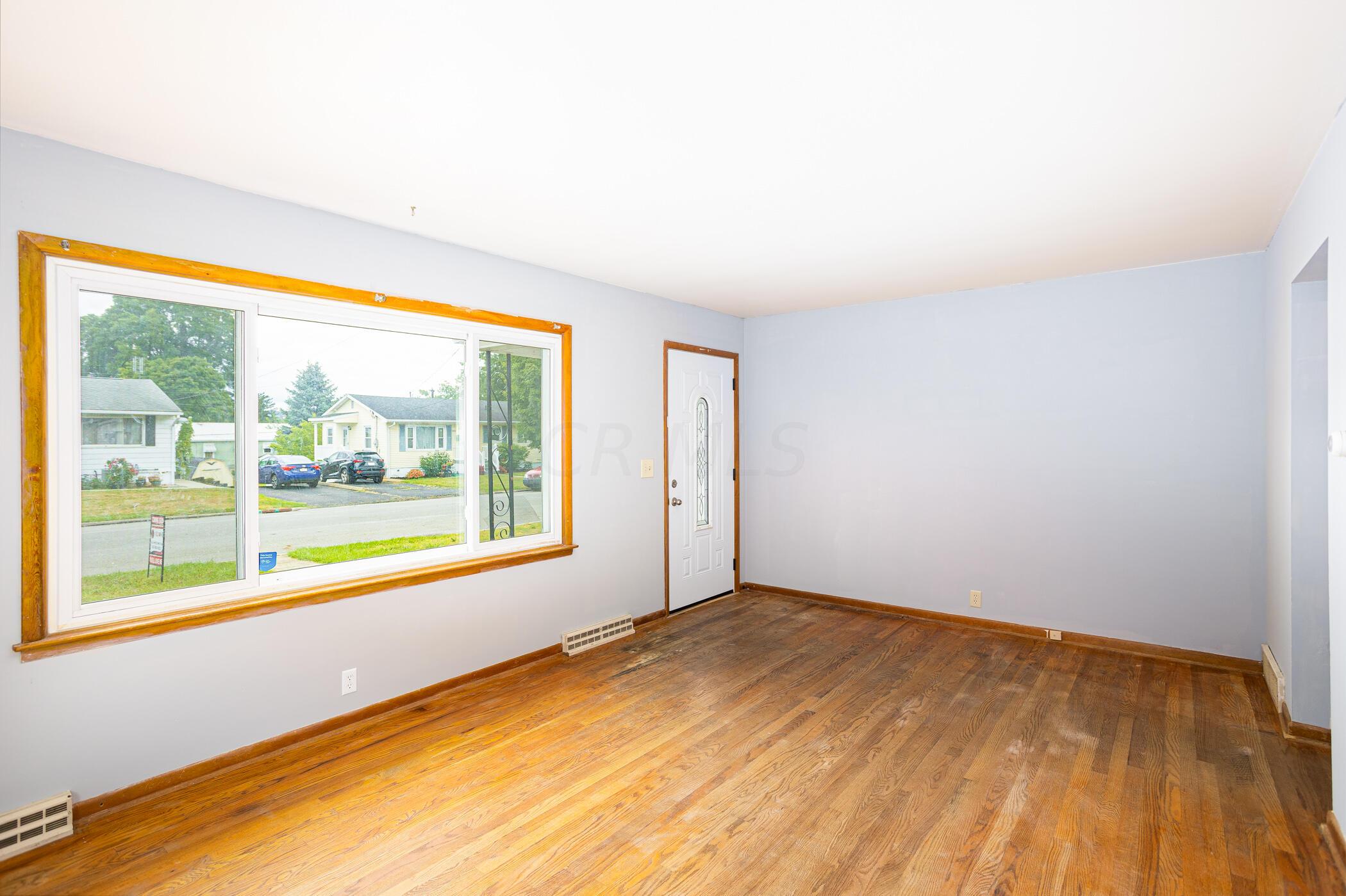 328 Spring Street Lancaster, OH 43130 - Photo 8 of 30 Gallery Image 8