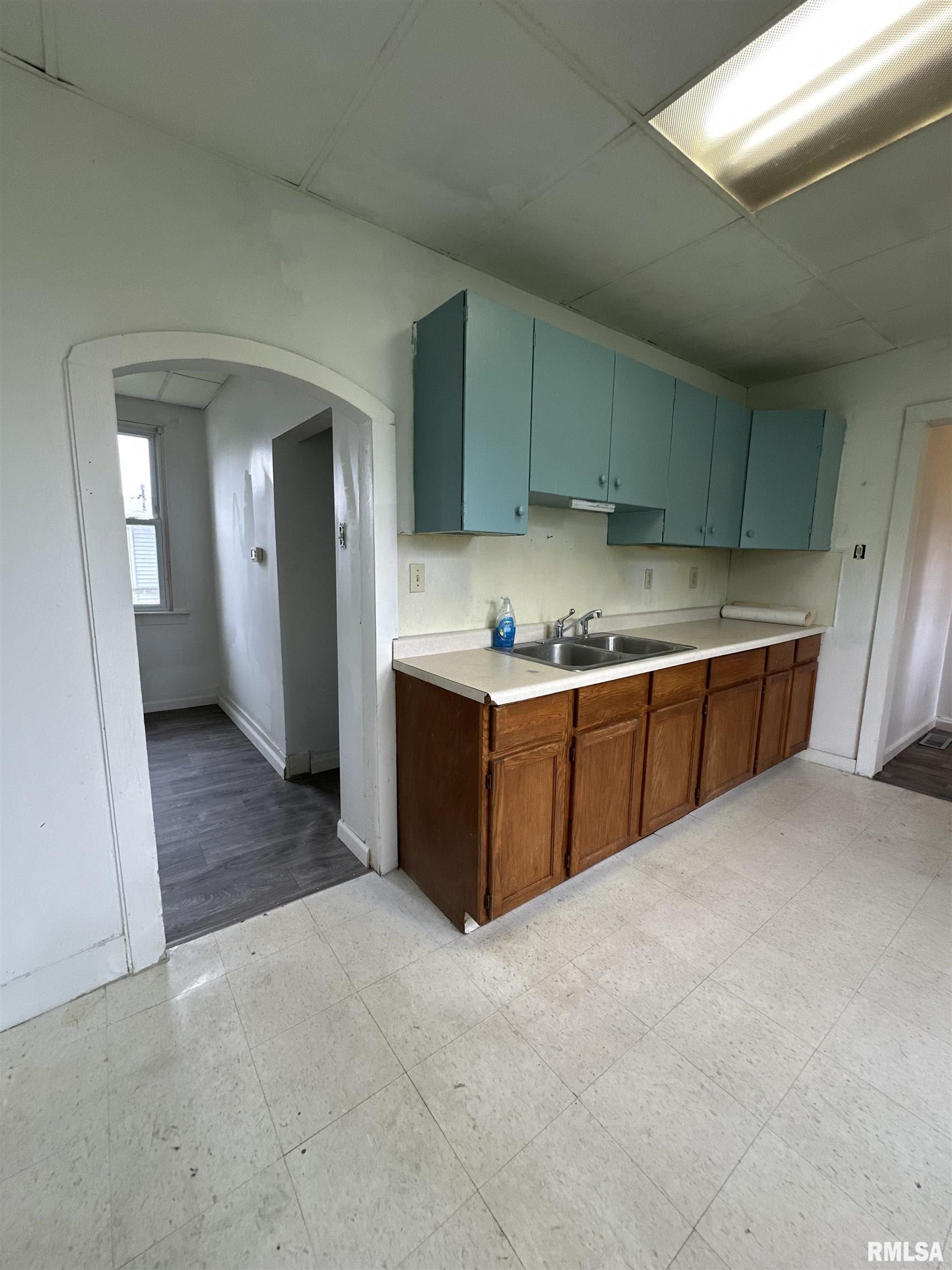 124 North Rile Street Bushnell, IL 61422 - Photo 10 of 12