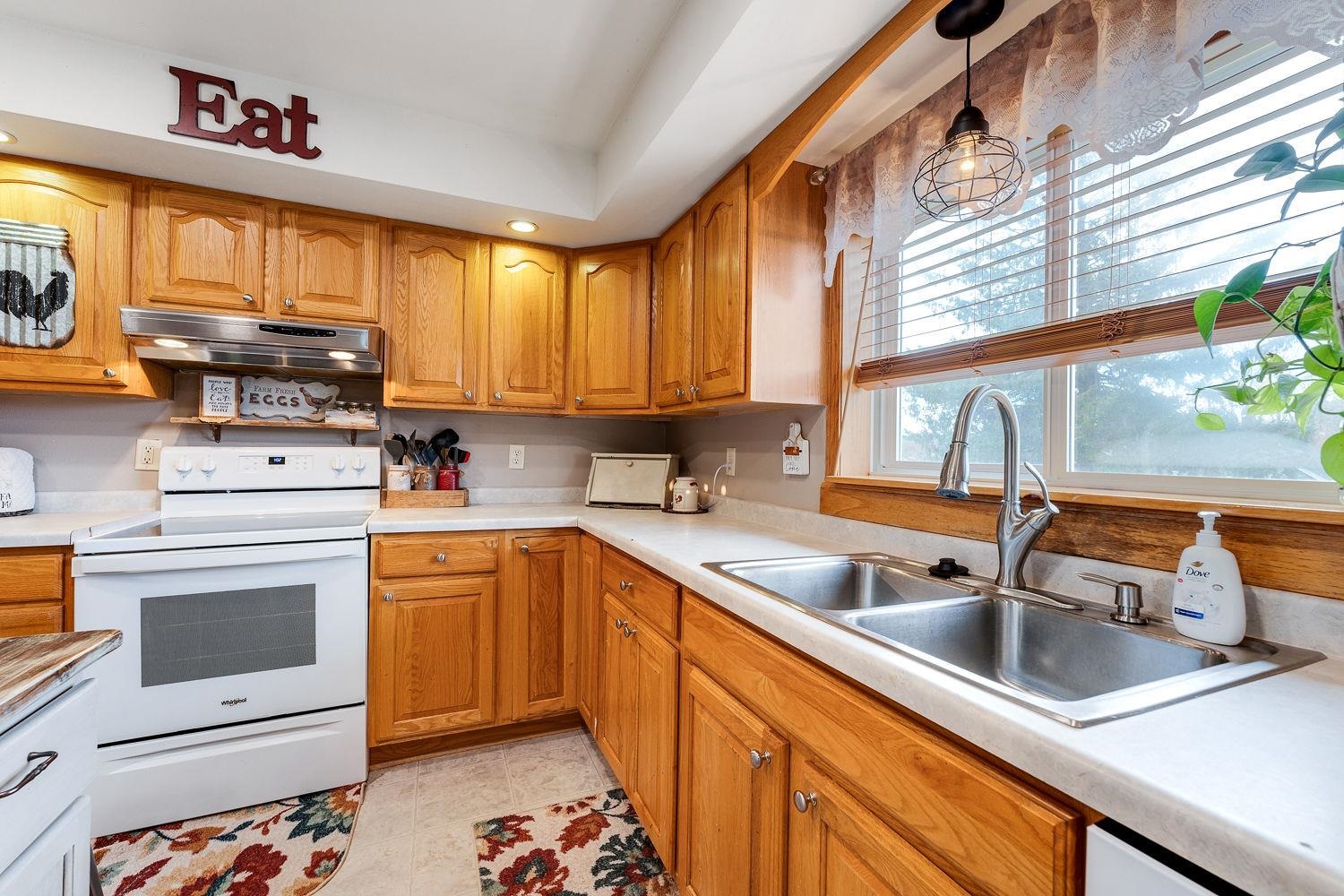 32420 County Rd V Cazenovia, WI 53924 - Photo 22 of 70