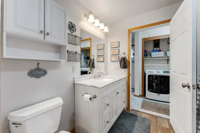 $229,900 | 32420 County Rd V, Cazenovia, WI 53924