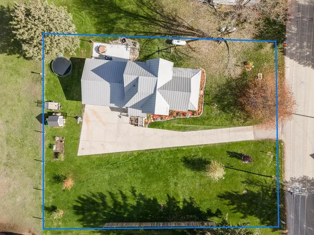 $229,900 | 32420 County Rd V, Cazenovia, WI 53924