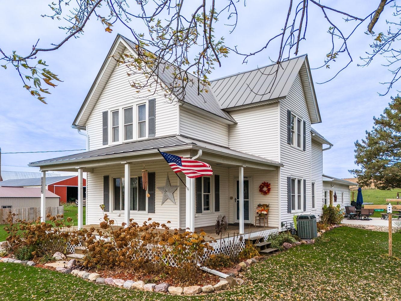 32420 County Rd V Cazenovia, WI 53924 - Photo 6 of 70